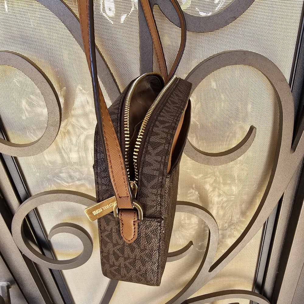 Michael Kors Brown Leather Crossbody Bag - Picture 5 of 11